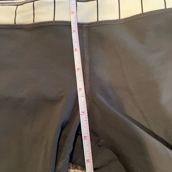 Lululemon Run: Inspire Crop Il Size 6 Grey, Striped Waistband no size tag, GUC - Picture 8 of 9